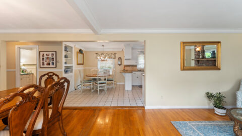 33 Hope Ave, Warwick, Ri 02889