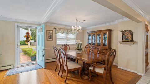 33 Hope Ave, Warwick, Ri 02889